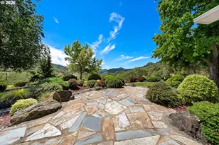 420 Cascara Ln, Roseburg, OR 97471 - Photo 6