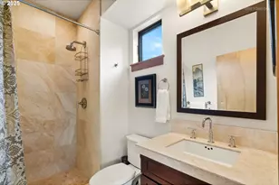 7604 S Hood Ave, Portland, OR 97219 - Photo 30