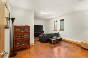 7604 S Hood Ave, Portland, OR 97219 - Photo 32