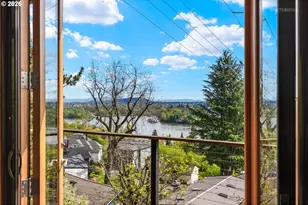 7604 S Hood Ave, Portland, OR 97219 - Photo 2