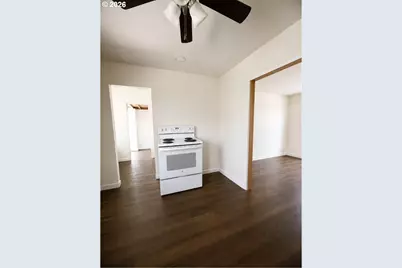 1649 Elm St, Sweet Home, OR 97386 - Photo 4