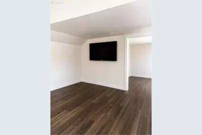 1649 Elm St, Sweet Home, OR 97386 - Photo 2