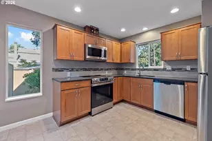 17638 NW Shorewood Dr, Beaverton, OR 97006 - Photo 12