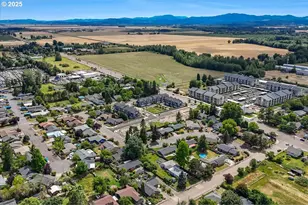 235 SE Jensen Ave, Corvallis, OR 97333 - Photo 8