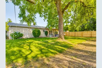 1349 SW Melrose Ave, McMinnville, OR 97128 - Photo 42