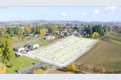 2 W Grant St #2, Carlton, OR 97111 - Photo 1