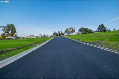 2 W Grant St #2, Carlton, OR 97111 - Photo 38