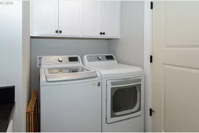 1551 Alsea Dr, Eugene, OR 97408 - Photo 22