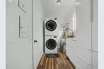 3608 SE Center St, Portland, OR 97202 - Photo 10