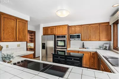 5159 Solar Heights Dr, Eugene, OR 97405 - Photo 16