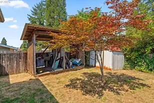 696 Crowe Ave, Drain, OR 97435 - Photo 30