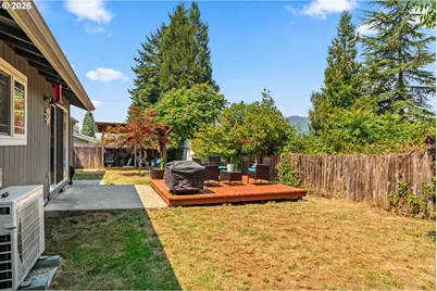 696 Crowe Ave, Drain, OR 97435 - Photo 28