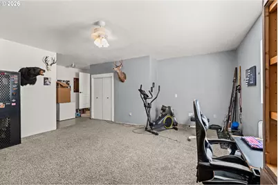 696 Crowe Ave, Drain, OR 97435 - Photo 18