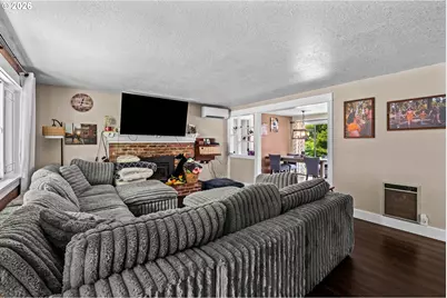 696 Crowe Ave, Drain, OR 97435 - Photo 8
