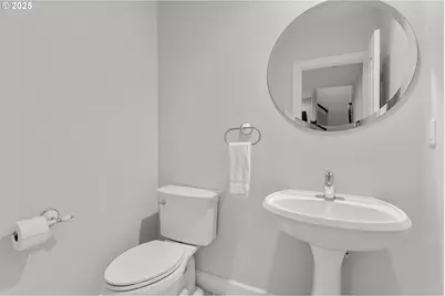 370 NW 81st Pl, Portland, OR 97229 - Photo 38