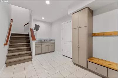 370 NW 81st Pl, Portland, OR 97229 - Photo 36