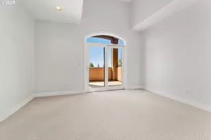 370 NW 81st Pl, Portland, OR 97229 - Photo 32