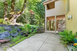 370 NW 81st Pl, Portland, OR 97229 - Photo 20