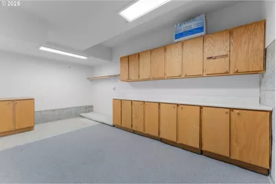 370 NW 81st Pl, Portland, OR 97229 - Photo 40