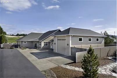 2116 E Willow Loop, Florence, OR 97439 - Photo 4