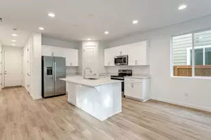 534 SW 23rd St, Battle Ground, WA 98604 - Photo 4