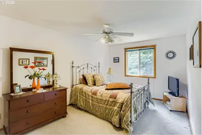 8225 SW Gearhart Dr, Beaverton, OR 97007 - Photo 20