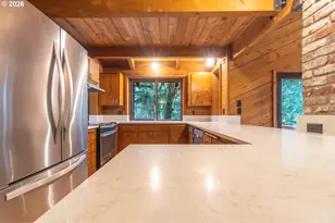 3054 Hendricks Hill Dr, Eugene, OR 97403 - Photo 10