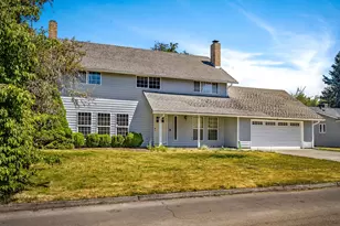 1218 NW 93rd St, Vancouver, WA 98665 - Photo 2