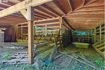 95743 Haynes Way Ln, North Bend, OR 97459 - Photo 30