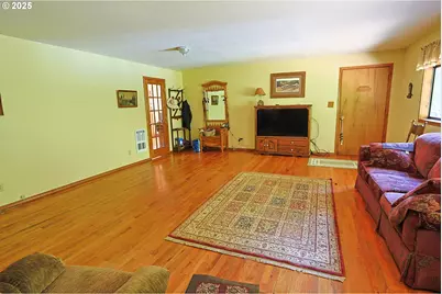 95743 Haynes Way Ln, North Bend, OR 97459 - Photo 8