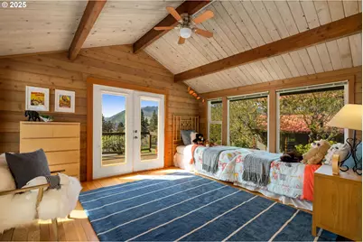 400 Cherry Hill Dr, Mosier, OR 97040 - Photo 24