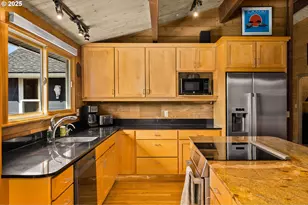 400 Cherry Hill Dr, Mosier, OR 97040 - Photo 18