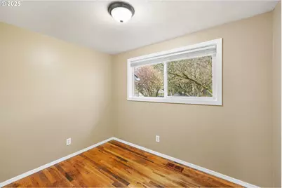 7402 SW Locust St, Portland, OR 97223 - Photo 18