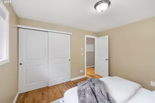 7402 SW Locust St, Portland, OR 97223 - Photo 14