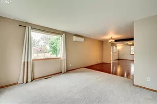 925 N 1st Ave, Ridgefield, WA 98642 - Photo 4
