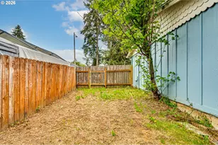 925 N 1st Ave, Ridgefield, WA 98642 - Photo 24