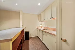 17738 Kelok Rd, Lake Oswego, OR 97034 - Photo 26