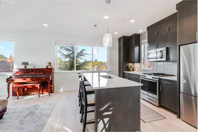 77 NE 58th Ave, Portland, OR 97213 - Photo 2