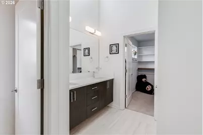 77 NE 58th Ave, Portland, OR 97213 - Photo 24