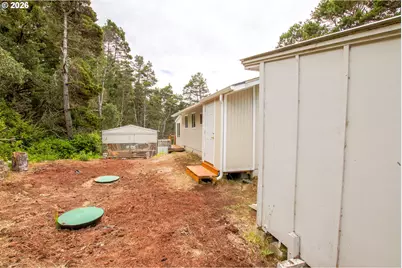 88539 5th Ave, Florence, OR 97439 - Photo 24