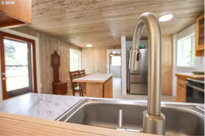 88539 5th Ave, Florence, OR 97439 - Photo 16