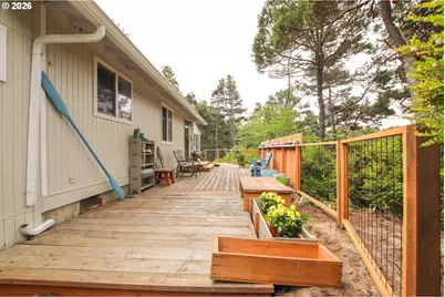 88539 5th Ave, Florence, OR 97439 - Photo 22