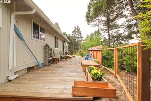 88539 5th Ave, Florence, OR 97439 - Photo 22