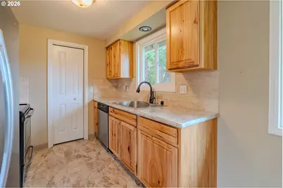1720 NW 103rd St, Vancouver, WA 98685 - Photo 12