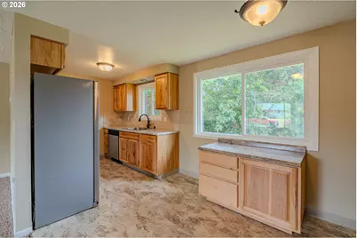 1720 NW 103rd St, Vancouver, WA 98685 - Photo 8
