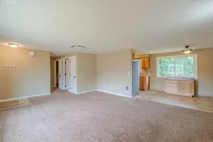 1720 NW 103rd St, Vancouver, WA 98685 - Photo 6