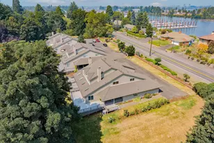 1530 NE Marine Dr, Portland, OR 97211 - Photo 4
