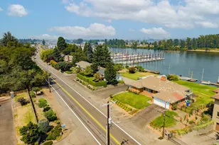 1530 NE Marine Dr, Portland, OR 97211 - Photo 2