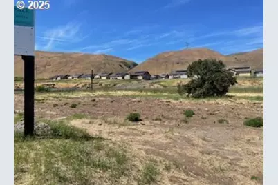 9251 State Route 14, Wishram, WA 98673 - Photo 1