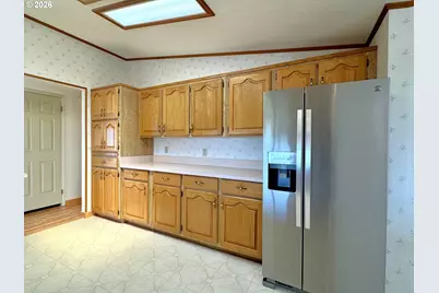 98609 Camellia Dr, Brookings, OR 97415 - Photo 8